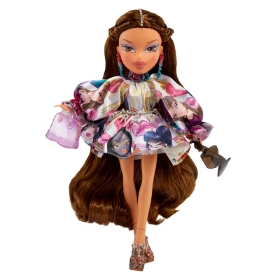 Bratz GCDS Passion For Fashion Yasmin Doll 6 Bratz GCDS Passion For Fashion Yasmin Doll - Image 4