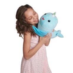 Fingerlings HUGS - Nikki (Blue Glitter) - Interactive Plush Narwhal - By WowWee -Best Toy Store GUEST 1149c735 fb8b 4c29 ae4f 716be0eae8f4