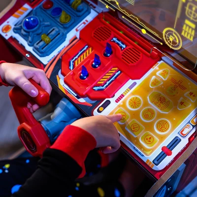 KidKraft Ultimate Spaceship Wooden Pretend Play Set With Lights Sounds And Space Projector 6 KidKraft Ultimate Spaceship Wooden Pretend Play Set With Lights Sounds And Space Projector - Image 4