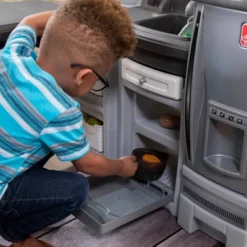 Step2 Grand Walk-in Classic Kitchen & Grill - 118pc -Best Toy Store GUEST ad83bc0f c45e 4ecb a901 47b8f6700e77