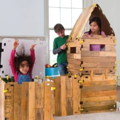 Hearthsong 32-Panel Cabin Style Fantasy Fort Indoor Fort Building Kit With Hook And Loop Connectors